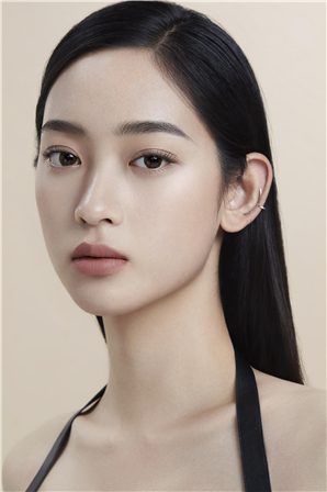 5张雅妮_副本.jpg