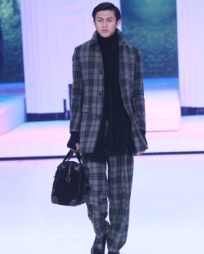 红蜻蜓·2012-2013秋冬发布会01.JPG