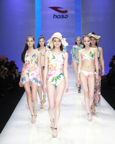 2012浩沙泳装流行趋势发布会01.JPG