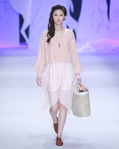 avvn2012-2013秋冬发布会01.JPG