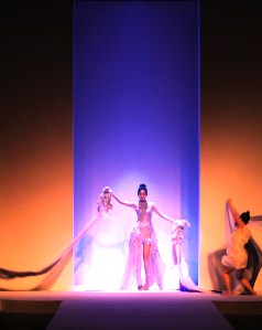 AS AUGUST SILK·郭宝宝2012春夏时装发布会01.JPG