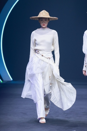 东方杯2024中国女装设计大赛优秀作品发布盛泽日 (1).jpg