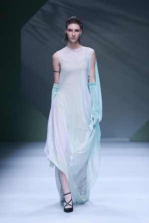 衫也晴之•史艳 柯桥日 (1).jpg