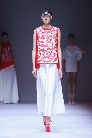 must bloom·王婷婷 (1).jpg