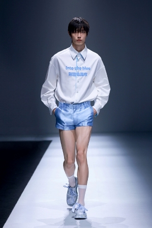 CHENGGUANG WANG.王晨光 (1).jpg