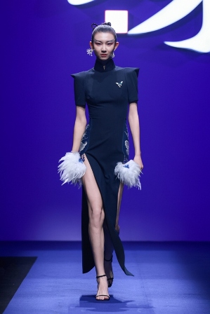 干士-成昊江服日 (1).jpg