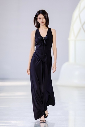 ELLASSAY 歌力思 (1).jpg