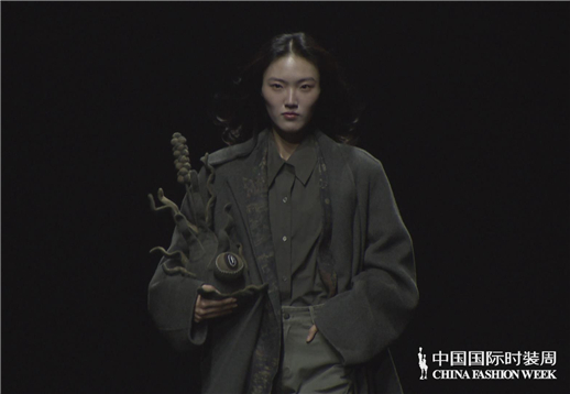 must bloom·王婷婷.jpg