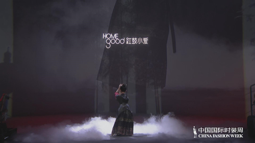 红鼓小爱·陆芳华│DPARK童话小镇.jpg