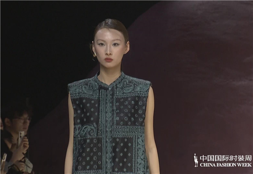 熙颜·周雨君 海宁日.jpg