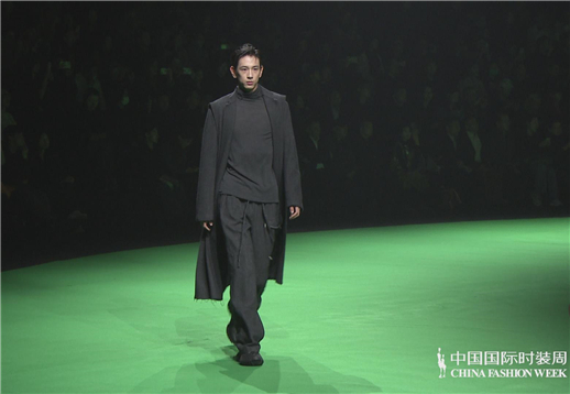 THIS IS YOUZ CLOTHING·邹游 北服日.jpg